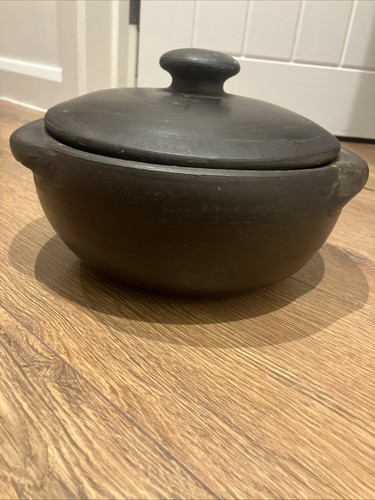 Chamba clay casserole dish - casserole,